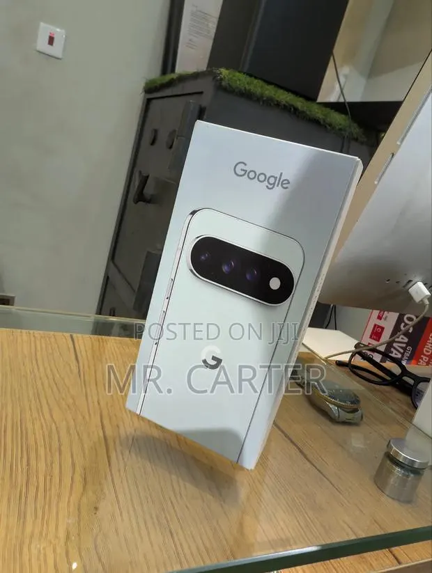 New Google Pixel 11 Pro 256 GB Green · Photo 1