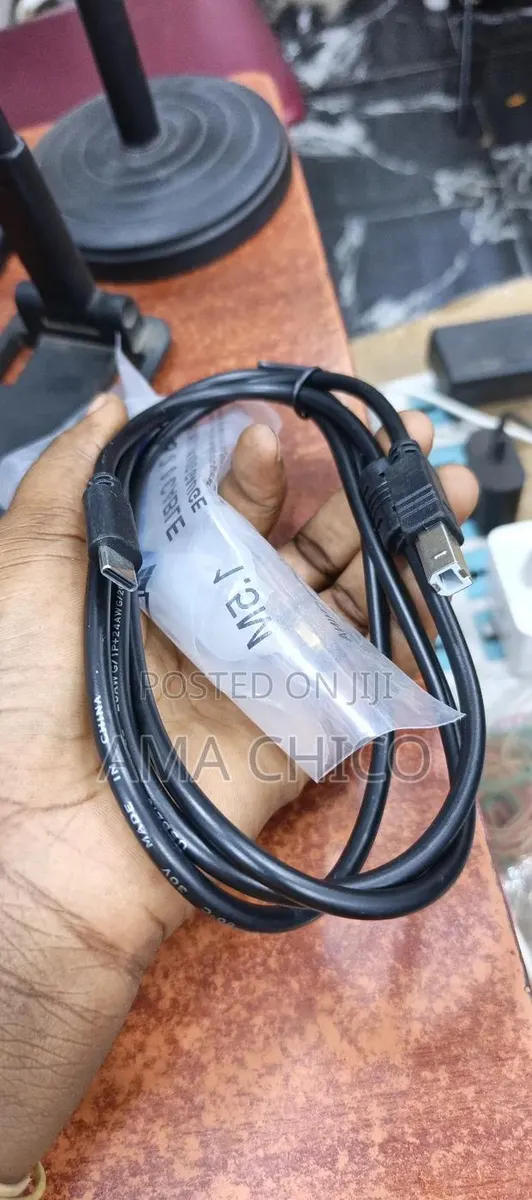 Type C to Printer Cable 1.5m · Photo 1