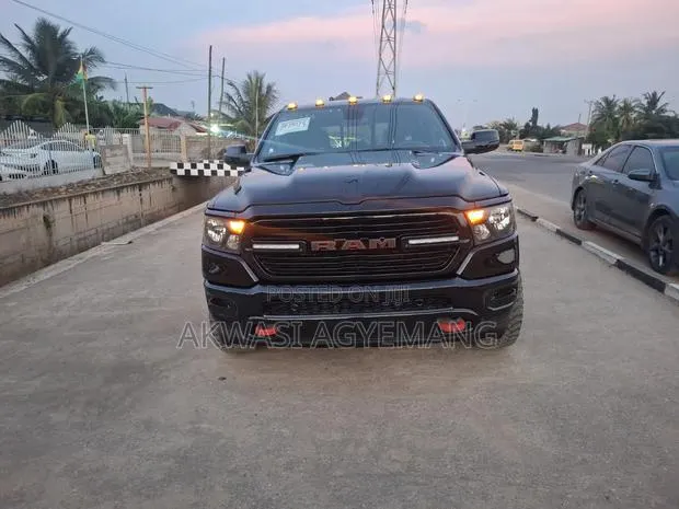 Dodge RAM 2020 Black · Photo 1