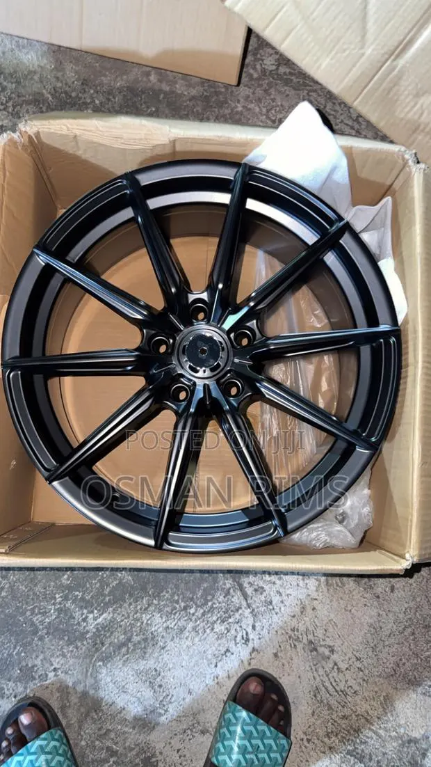 Honda Civic Is Rims Black Shiny · Photo 1