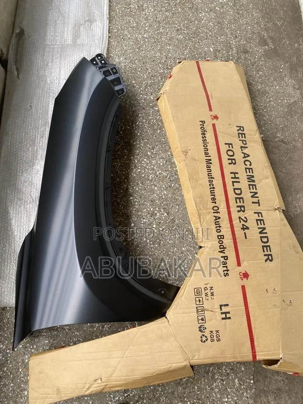 Highlander Grand 2025 Fender Pair · Photo 1