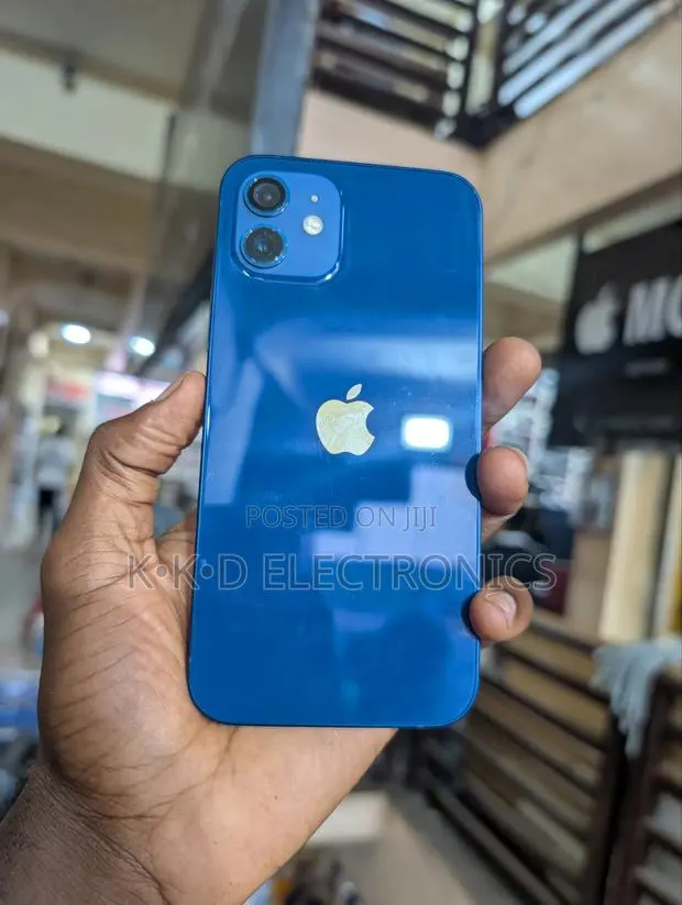 Apple iPhone 12 128 GB Blue · Photo 1