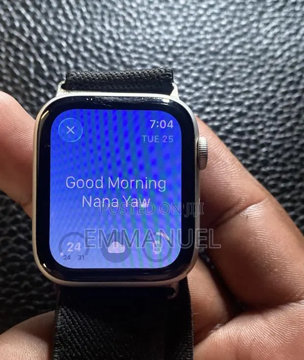 Apple Watch Series 6 · Photo 1
