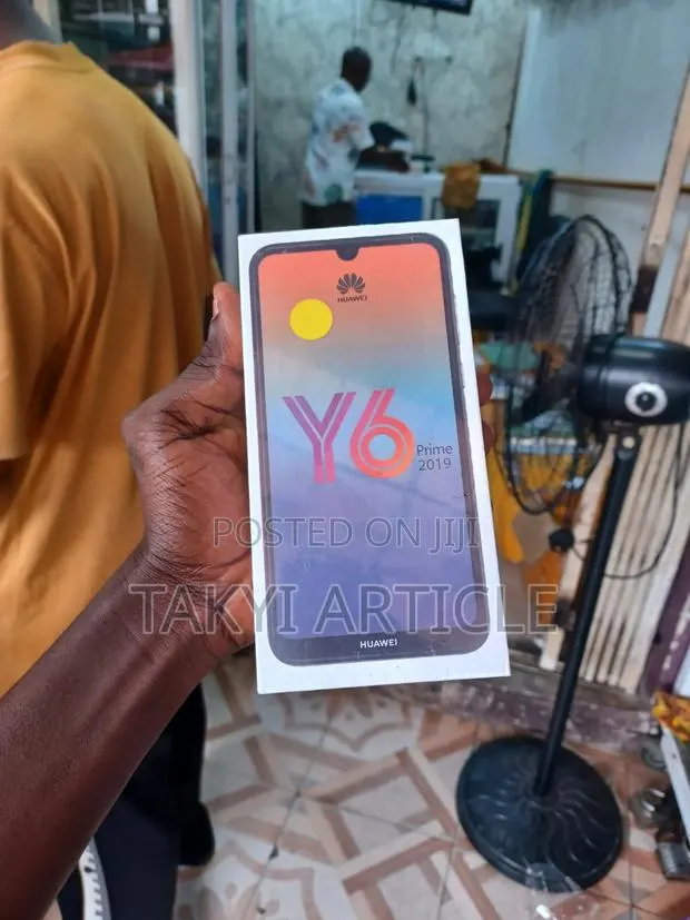 New Huawei Y6 Prime 32 GB Black · Photo 1