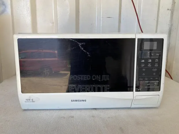 Urgent Sale: Samsung Ceramic Microwave & Grill · Photo 1
