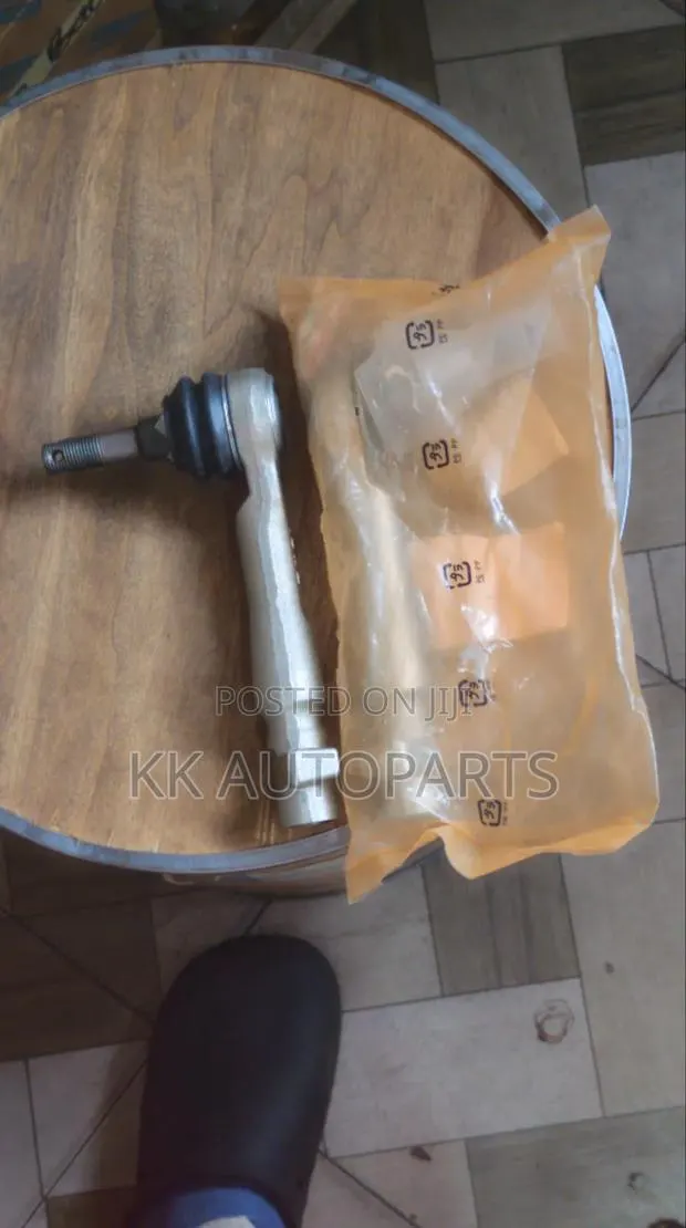 Toyota Tundra / Sequoia 2022,2023,2024,2025 Tie Rod Ends · Photo 1