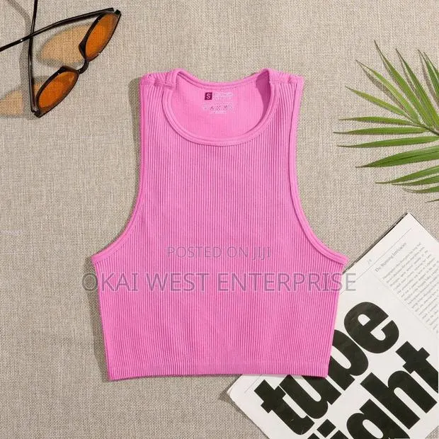 Chic Sporty Exposed Navel Vest - Your New Go-to for Versatile Style · Photo 6