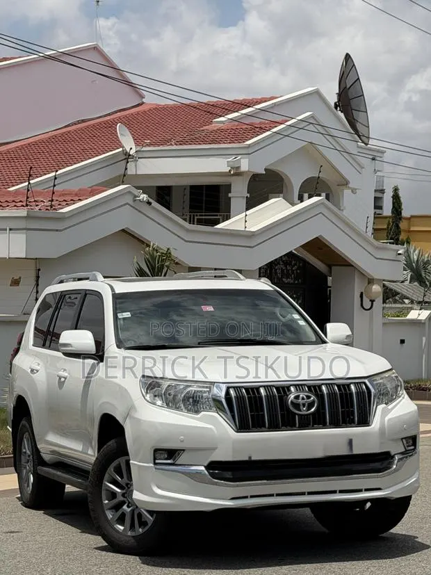 Toyota Land Cruiser Prado 2.7 2018 White · Photo 1