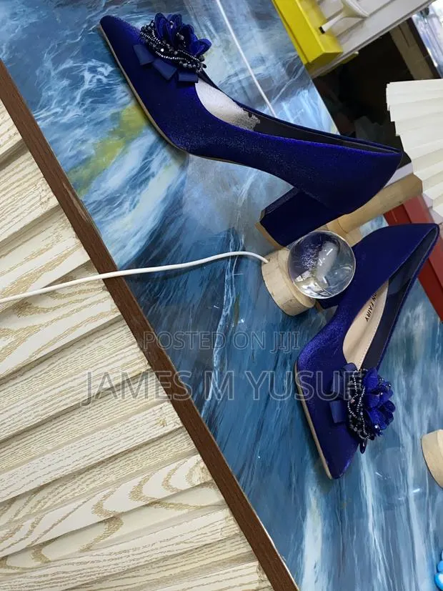 Original Aaron Fairy Covered Block Heel · Photo 1