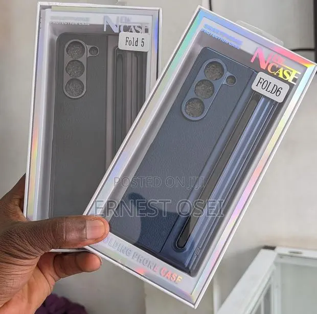 Samsung Galaxy Z Fold 5,6 Leather S-Pen Cases · Photo 1