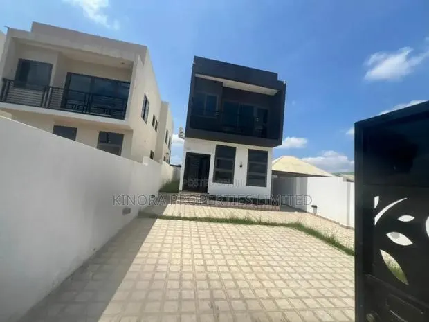 4bdrm Duplex in Gbetsile, Tema Metropolitan for sale · Photo 1