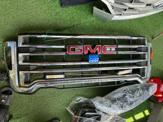 GMC Sierra 2022-2024 Front Grille · Photo 1