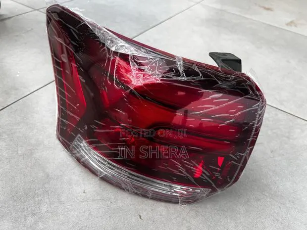 Mitsubishi Outlander Taillight 2016 2017 2018 · Photo 1