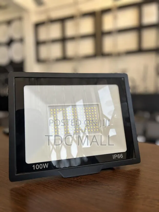 Flood Light - 100w · Photo 1