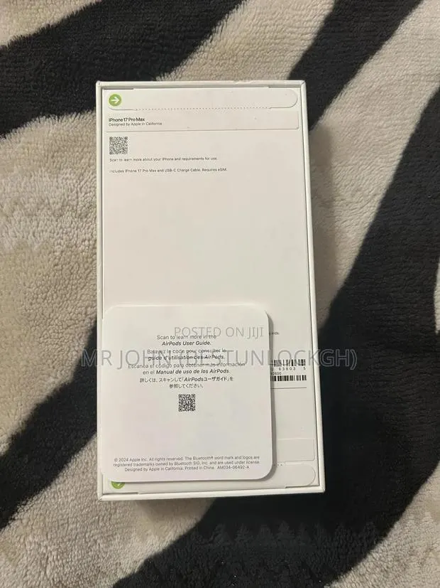 New Apple iPhone 17 Pro Max 1 TB Orange · Photo 1