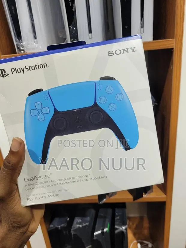 Ps5 Controller Blue Color · Photo 1