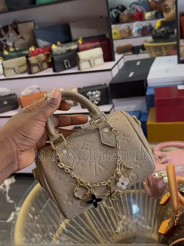 LV Speedy Nano With Charms · Photo 1