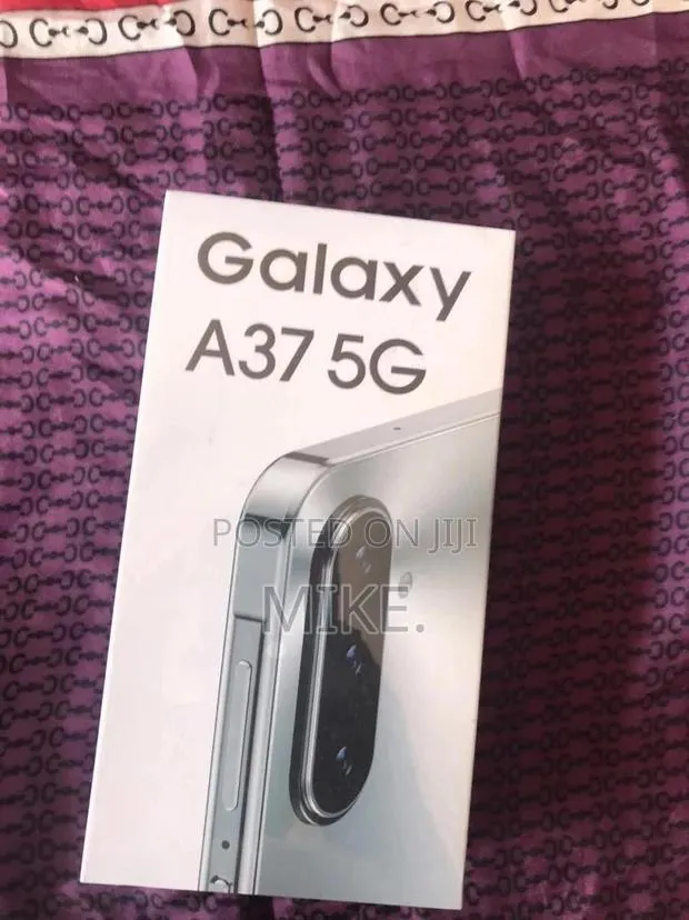New Samsung Galaxy A37 256 GB Black · Photo 1