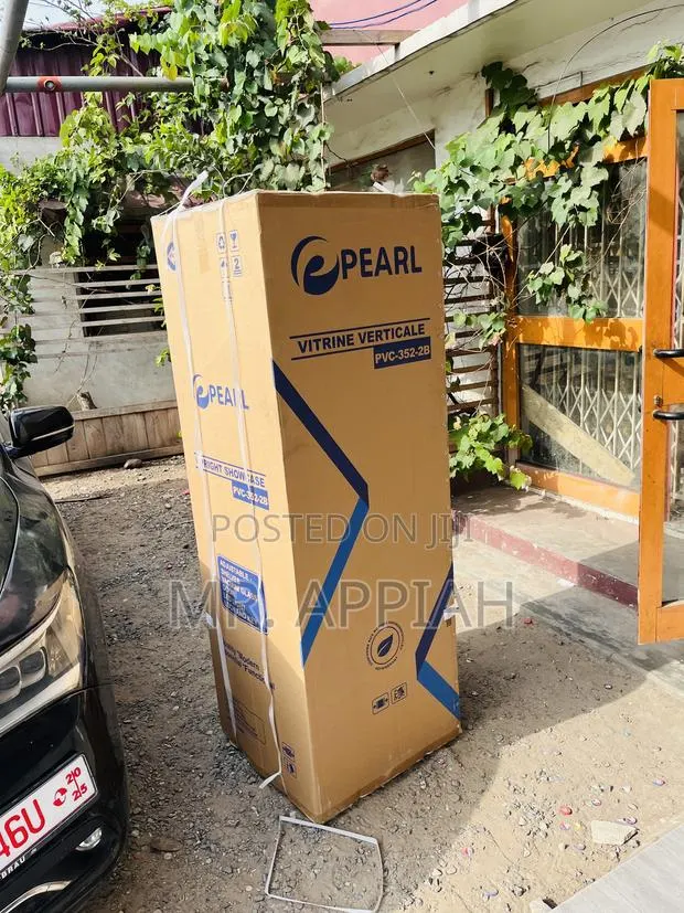 Choose Original Pearl PVC 352 300l Electric Display Fridge · Photo 1