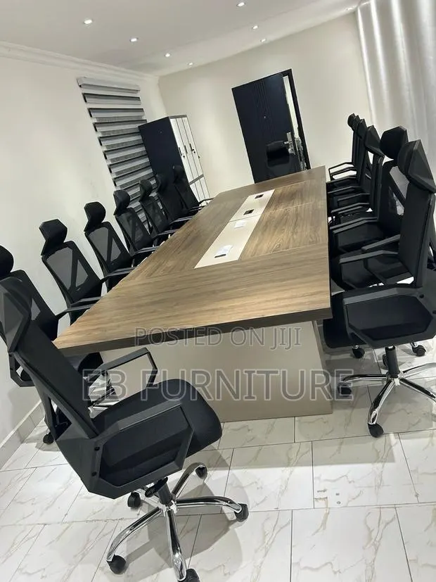 Conference Table · Photo 1