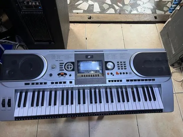 Keyboard MK 935 · Photo 1