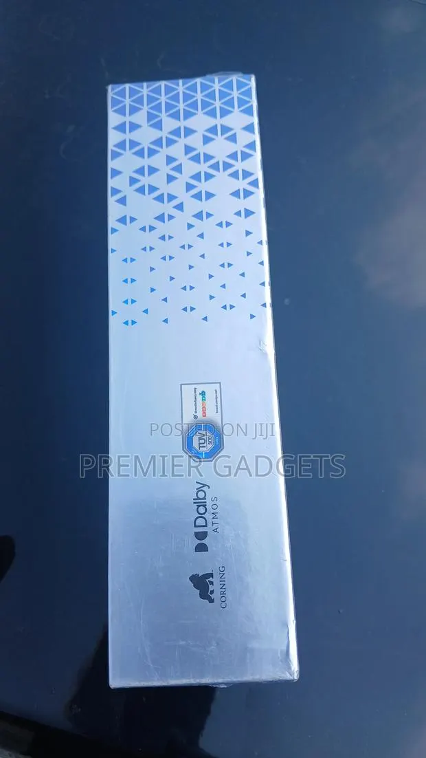 New Tecno Camon 40 Premier 5G 256 GB Blue · Photo 1