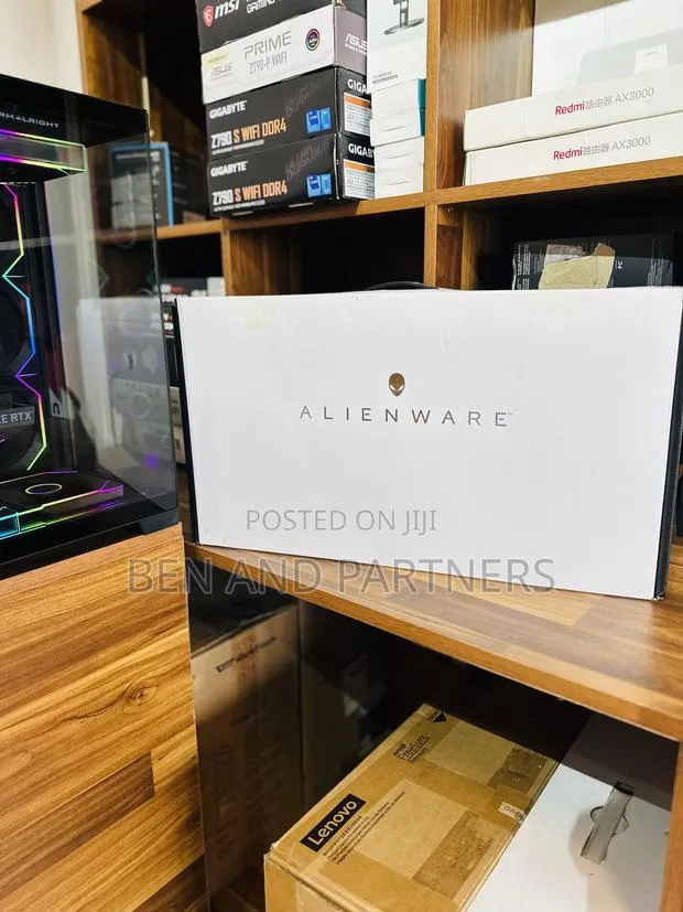 New Laptop Alienware M17x R2 16GB Intel Core Ultra 9 SSD 500GB · Photo 1