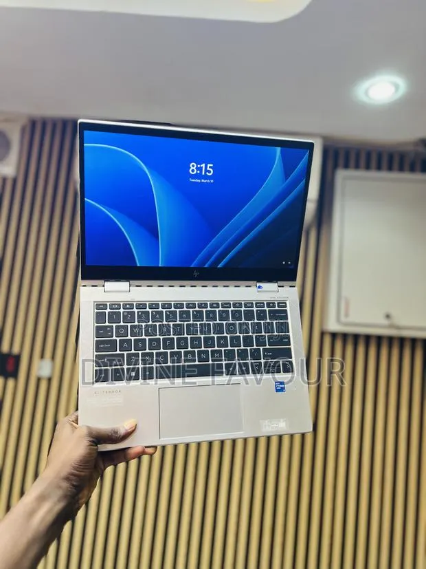 Laptop HP EliteBook 830 G8 16GB Intel Core i5 SSD 256GB · Photo 1