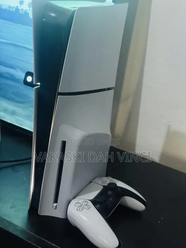 Standard PS5 Slim for Sale · Photo 1
