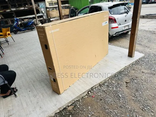 Hot Deals on Samsung 98" Led Tv 98du9072 / 4κ Ultra Hd · Photo 1