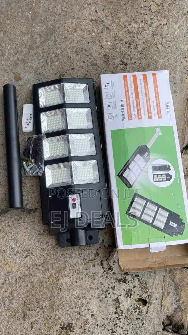 Solar Light 500W Ultra Bright Led Street Light Waterproof · Photo 1