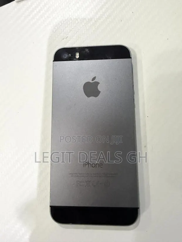 Apple iPhone 5s 16 GB Silver · Photo 1