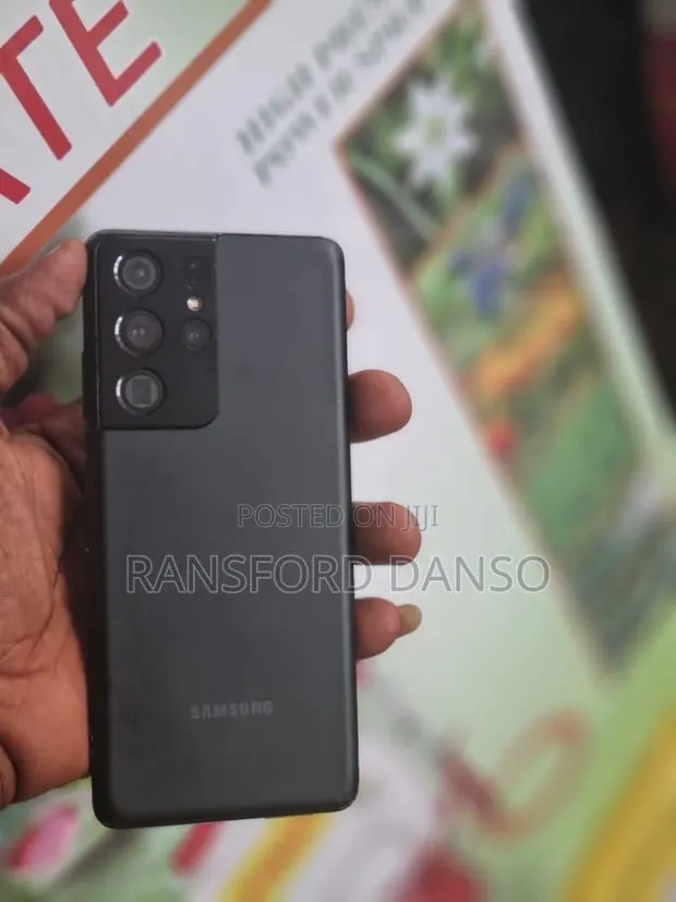 Samsung Galaxy S21 Ultra 5G 256 GB Black · Photo 1