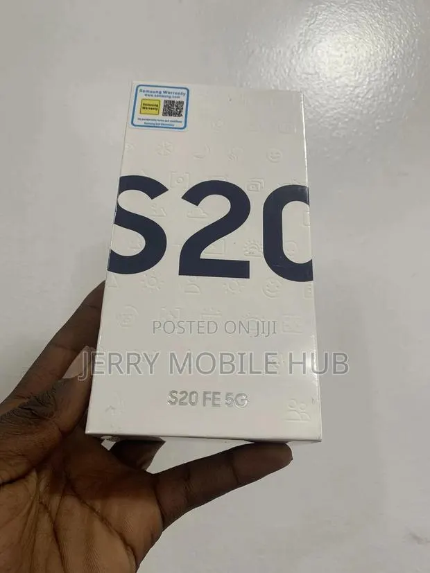 New Samsung Galaxy S20 FE 5G 128 GB Black · Photo 1