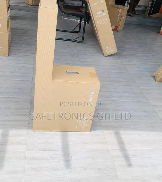 Fabulous Samsung B-Series Soundbar Hw-B650 3.1ch. Speaker · Photo 1