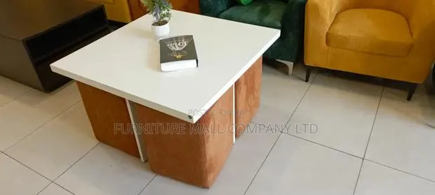 Classical Centre Piece · Photo 1