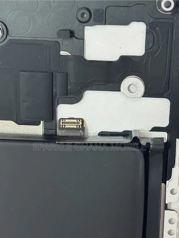 iPhone 17 Pro Genuine Battery · Photo 1