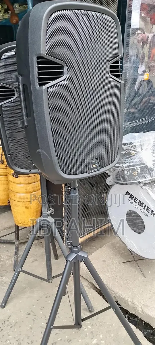 Chargeable Speaker 15" · Photo 1