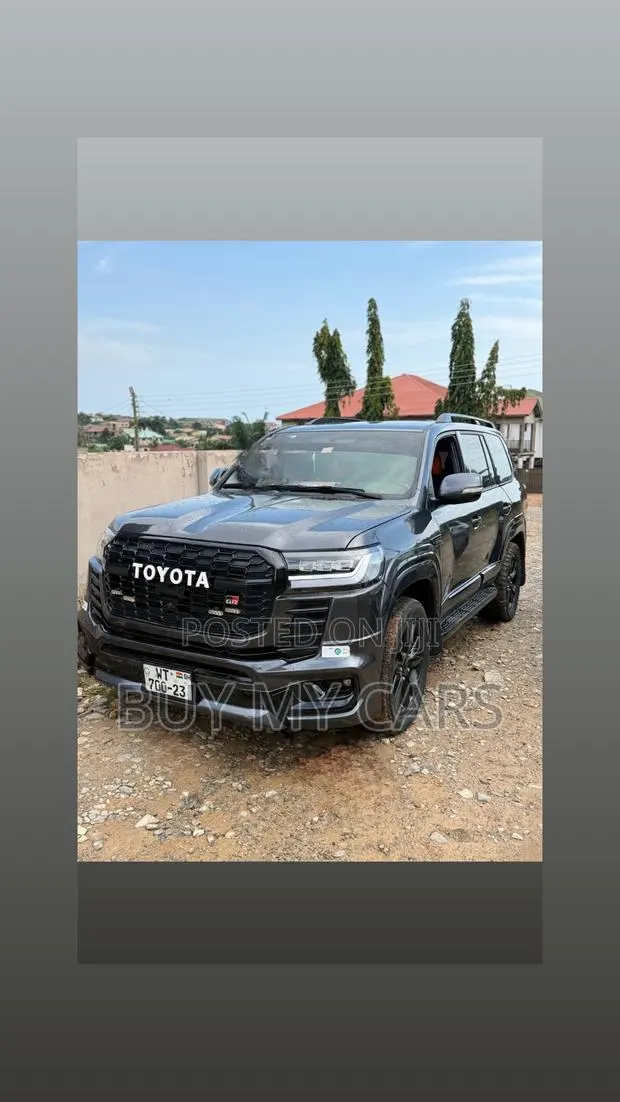 Toyota Land Cruiser 2015 Black · Photo 1