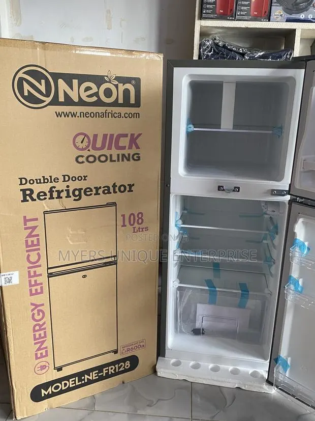 Low Noise Compressor Double Door Fridge 108 Liters · Photo 1