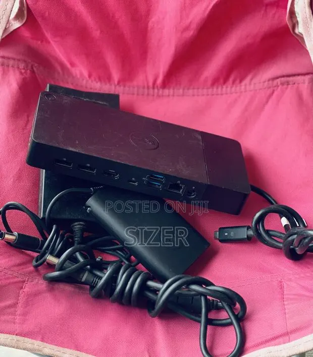 Title: Dell Docking Station – Laptop Multi-Port Dock · Photo 1