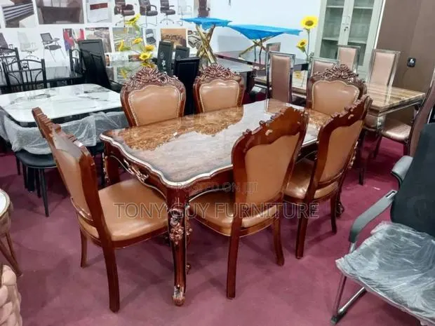 Brown Royal Dining Set · Photo 1