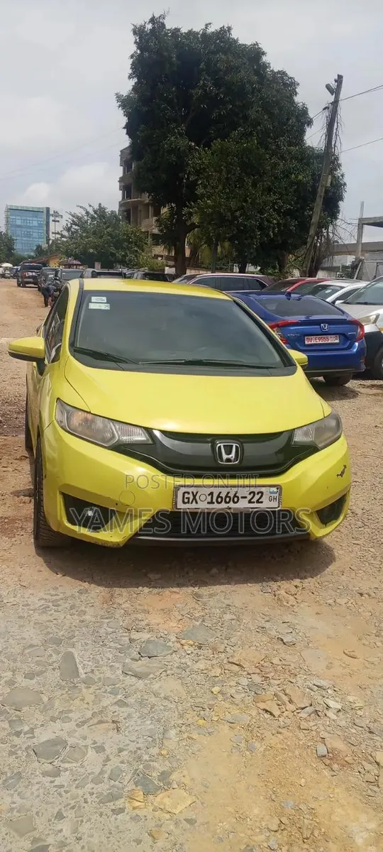 Honda Fit 2014 Yellow · Photo 1