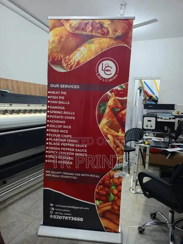 Pull-Up/Roll-Up Banner With Printing · Photo 1