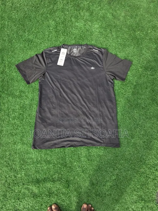 Gym Wear For Guys (New) · Photo 1