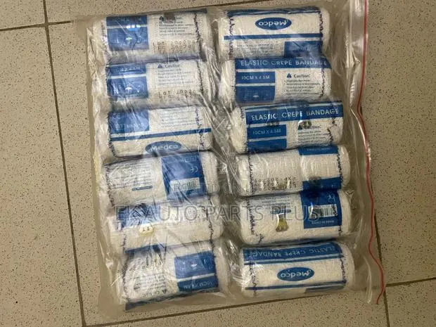 Crepe/Elastic Bandage 4 Inches · Photo 1