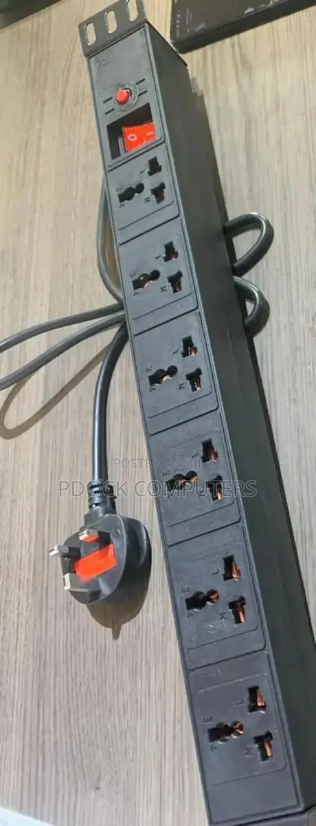 6way Power Distribution Unit, Plastic · Photo 1