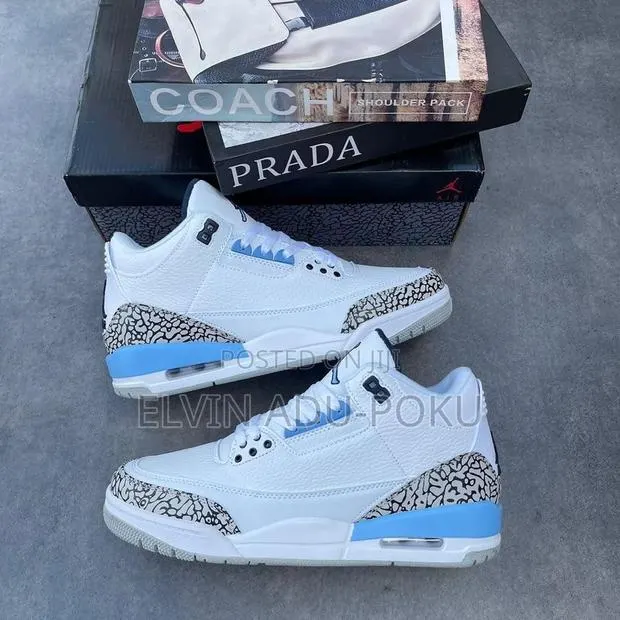 Air Jordan 3 Unc “White/ Blue” · Photo 1