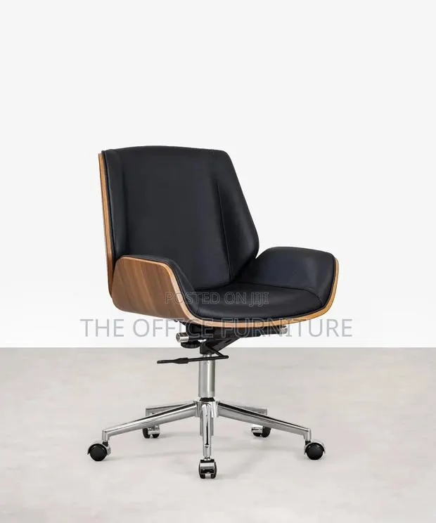 Mid-Century Modern Executive Office Chair · Photo 1
