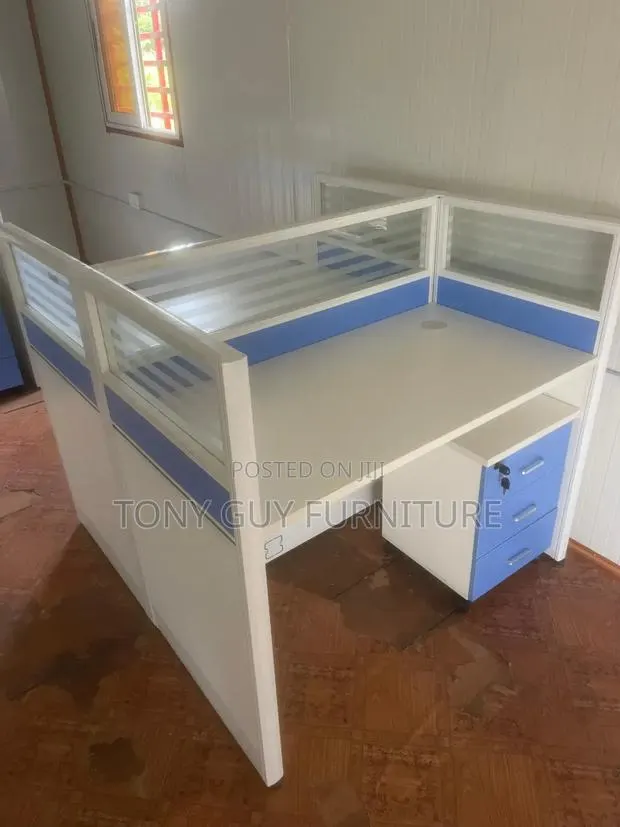 Table for Two People · Photo 1